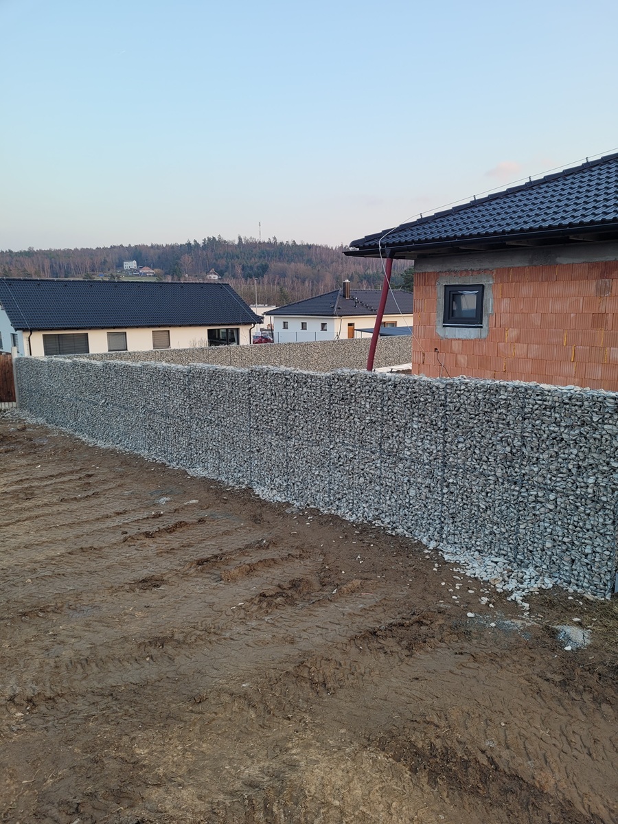 adconstruct gabiony 02